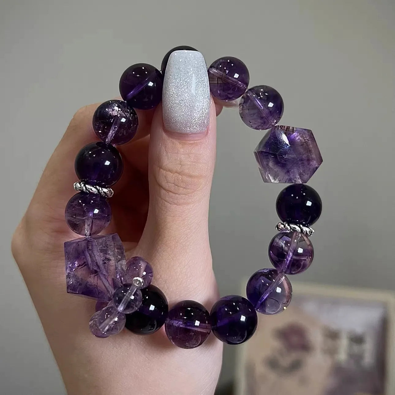 Women Amethyst Beads Bracelet for Anxiety Relief & Wisdom
