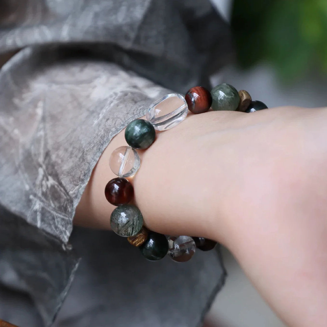 Green Aventurine, Tiger Eye, Clear Quartz & Agarwood Bracelet – Wealth, Protection & Balance
