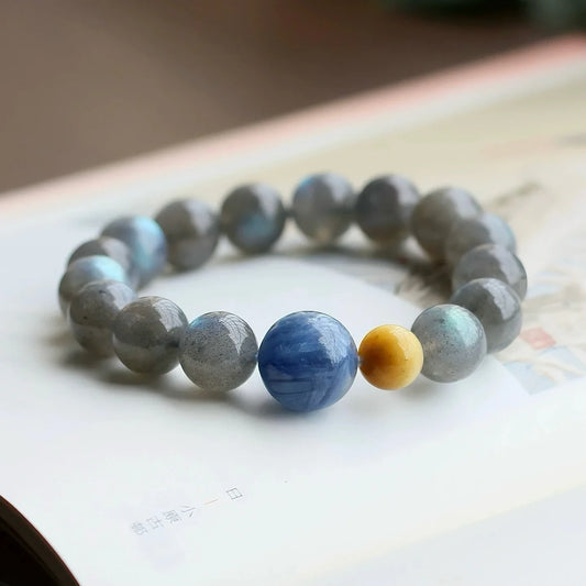Grey Moonstone & Blue Kyanite Bracelet – Calm, Insight & Spiritual Balance